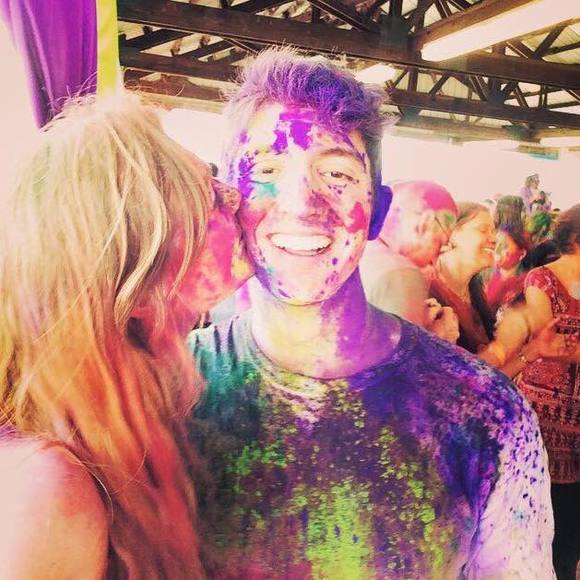 Meet your Posher, Gabriella - Picture 1 of 1